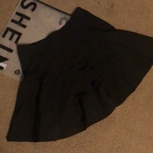 Shein NWOT Pleated Skirt size small